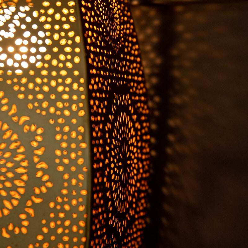 Noor Pendant Light in Gold (7969415102626)